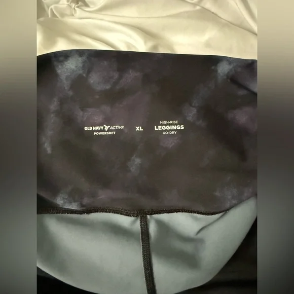 Maternity Powersoft Leggings - Picture 4 of 4